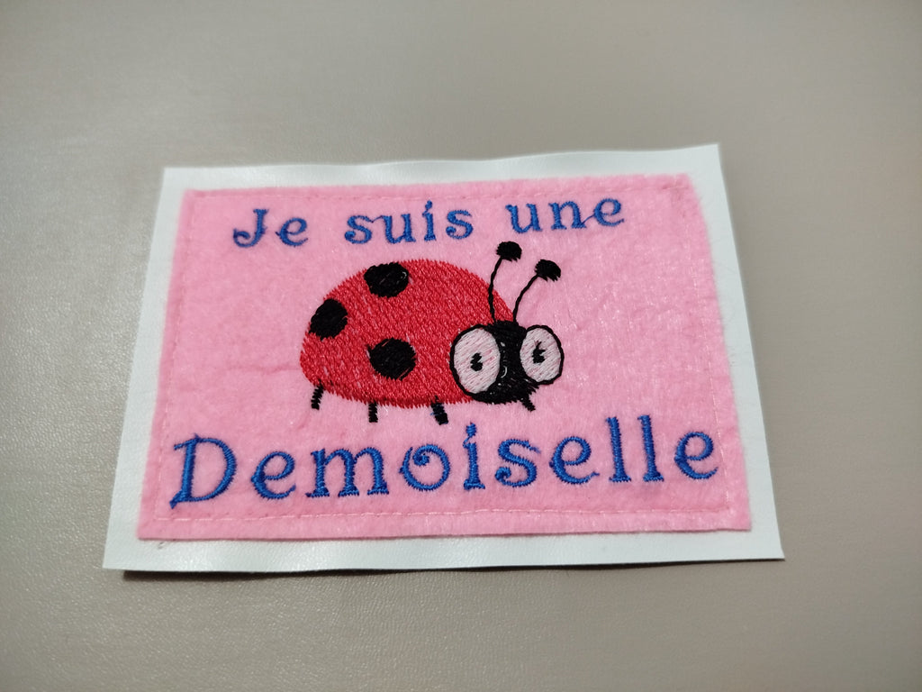 Étiquette feutrine simili cuir à coudre je suis...