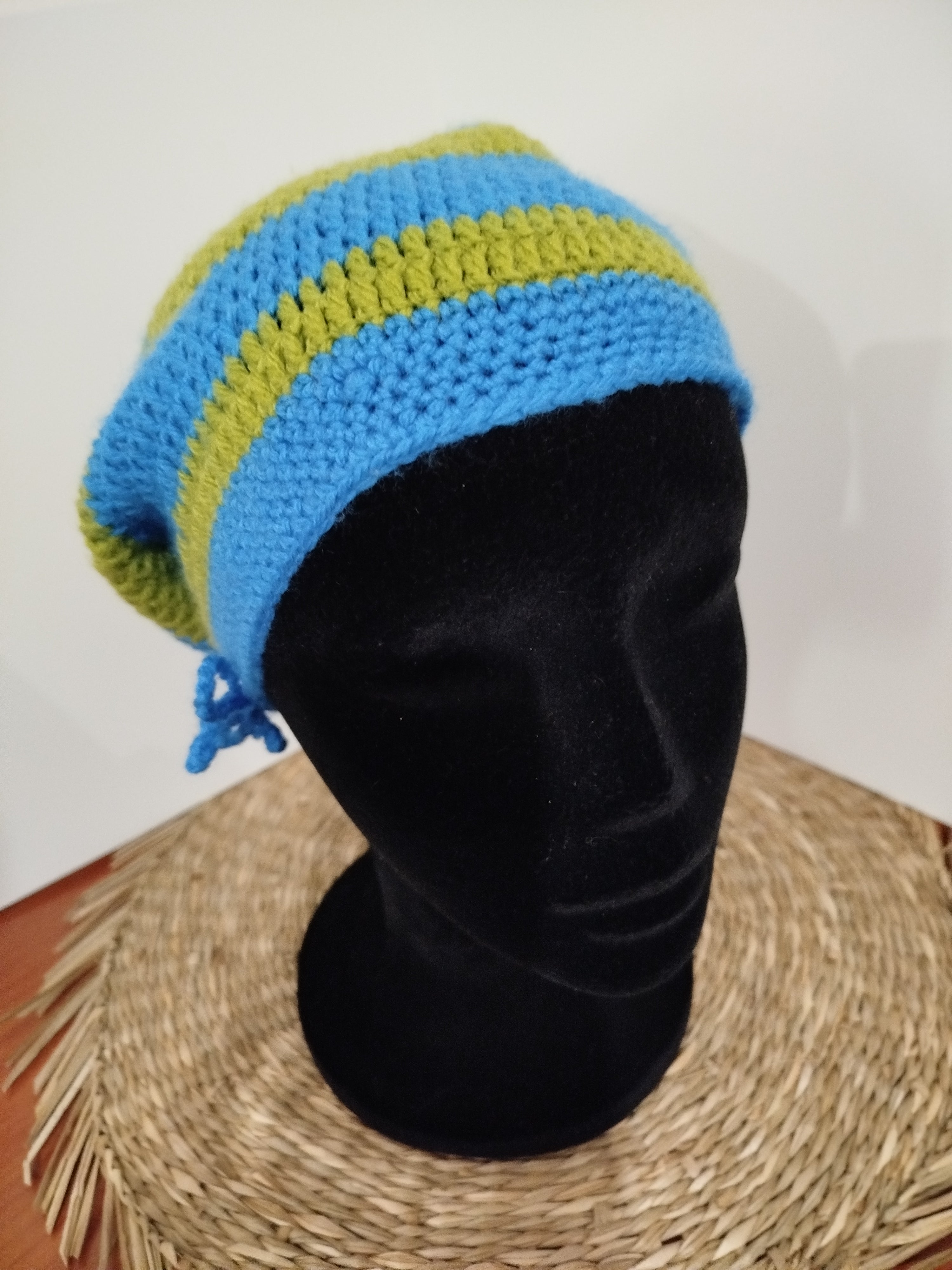 Bonnet bicolore rayé