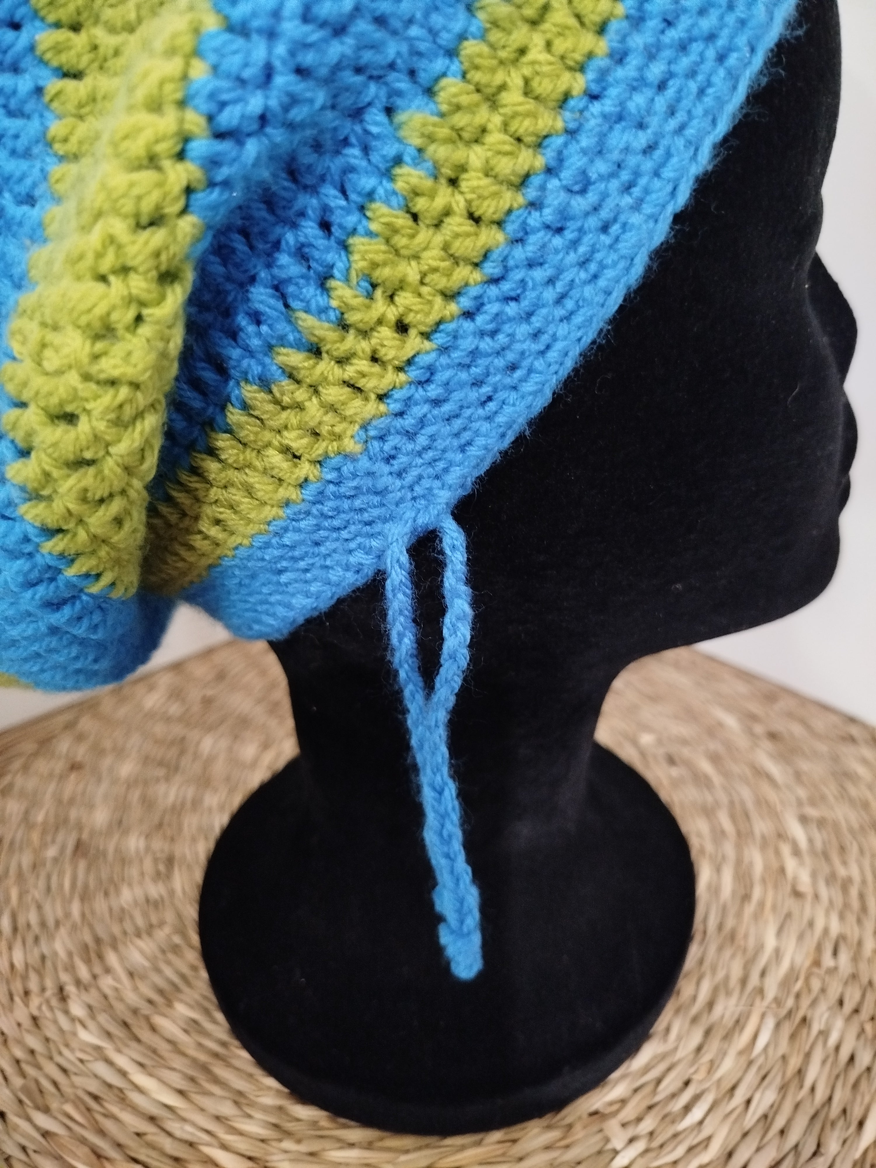 Bonnet bicolore rayé