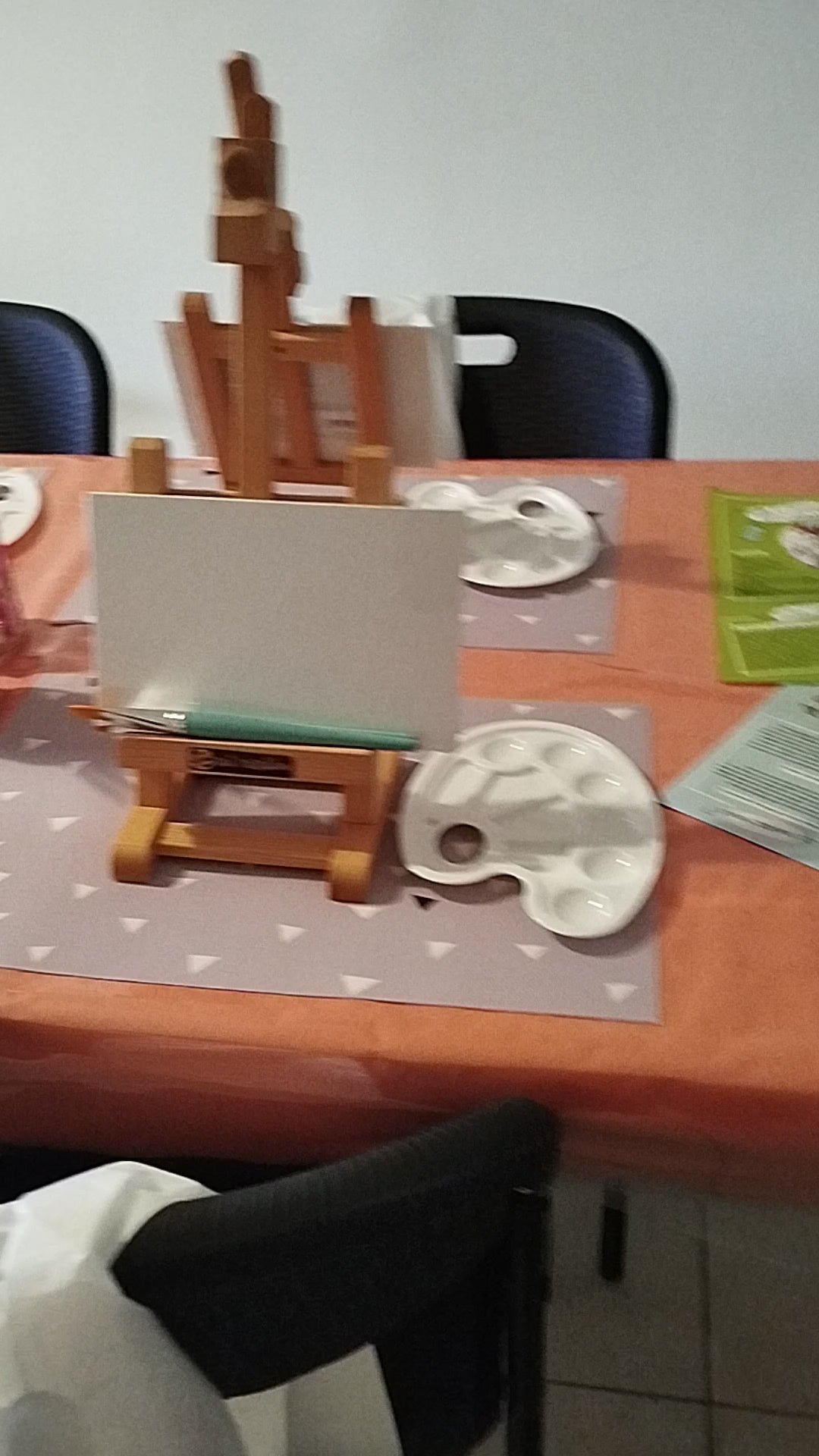 VIDEO ATELIER PEINTURE SUR TOILE