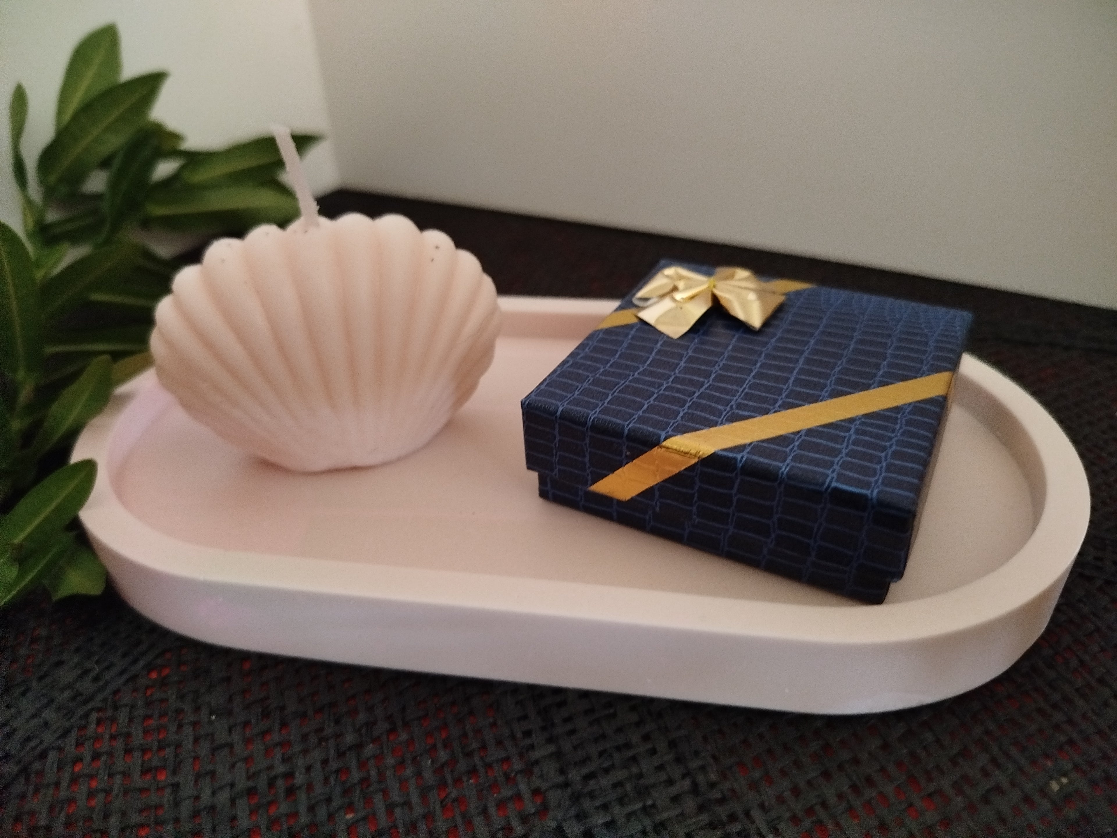 Plateau ovale en résine